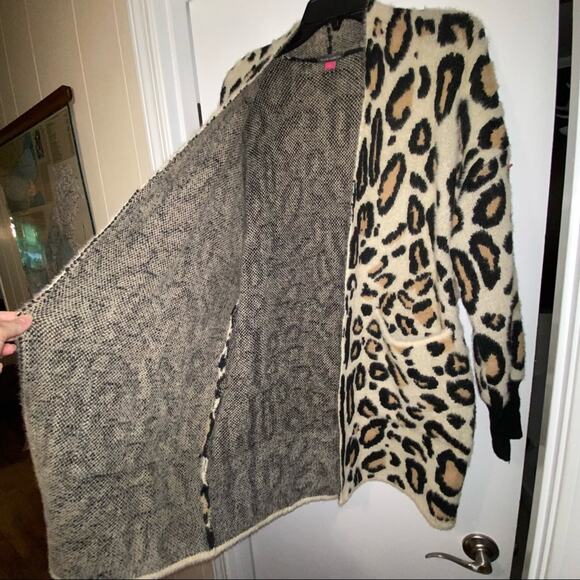 Vince Camuto Womens Cardigan Sweater Size Large leopard cheetah animal print - Picture 7 of 12